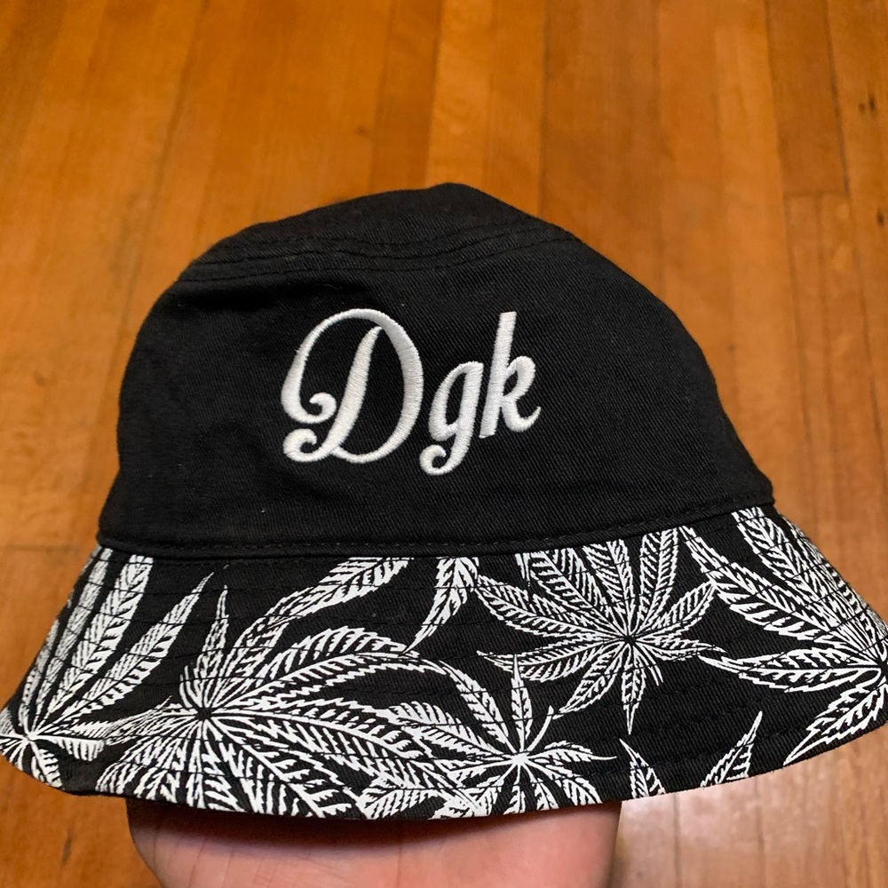 DGK Bucket - Picture 2 of 3